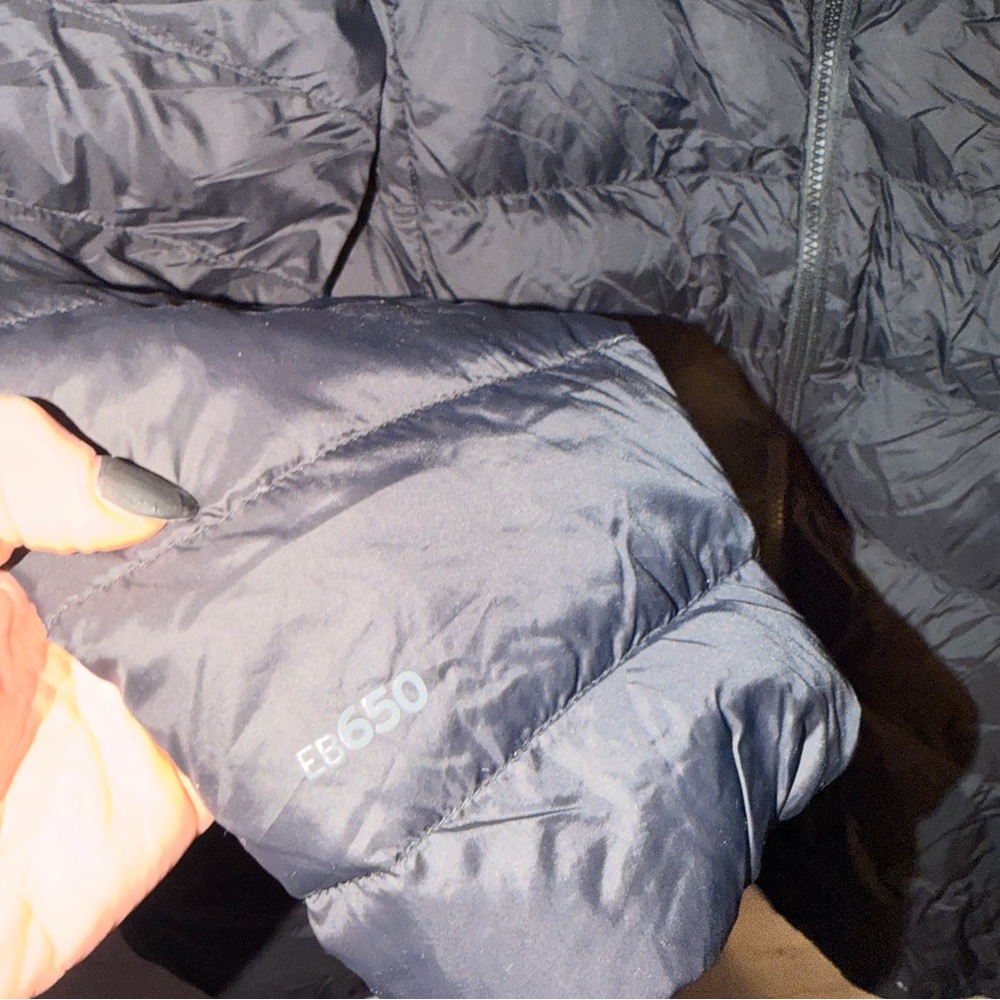 Eddie Bauer Women's EB650 Down Light Chevron Puff Jacket 2X - Picture 2 of 6
